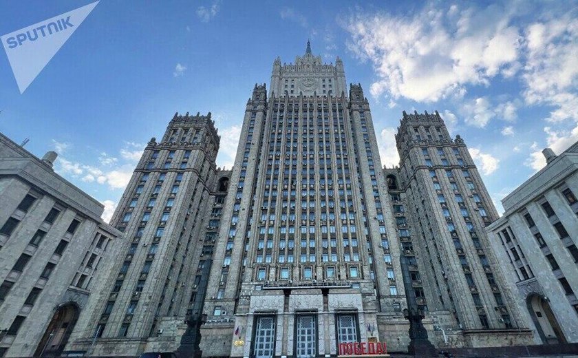 Drone ataca Embaixada russa na capital sueca com recipiente de tinta