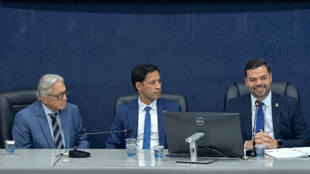 Rodrigo Cunha toma posse como prefeito de Maceió e marca novo momento na capital