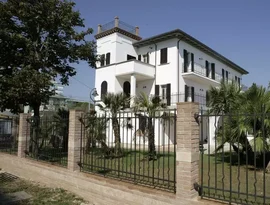 Casa de Mussolini no norte da Itália será leiloada