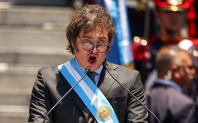 Após derrotas na Câmara, 'Lei Ônibus' voltará à estaca zero na Argentina; governo fala em 'traições'