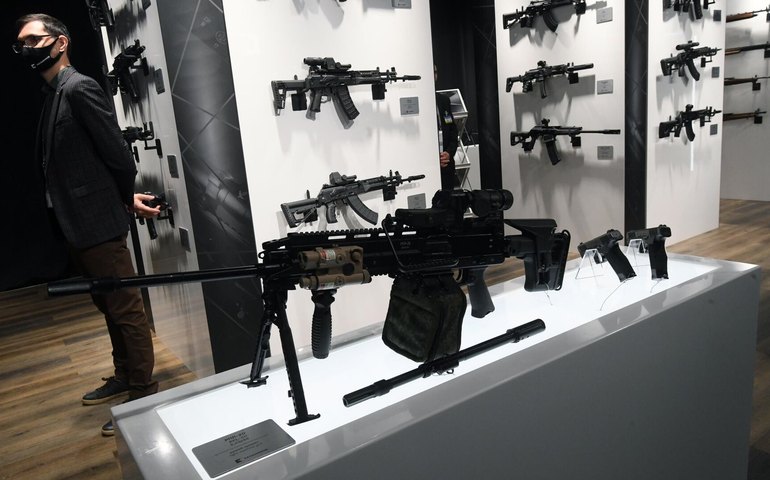 Kalashnikov mostra pela 1ª vez nova metralhadora russa RPL-7 (FOTOS)