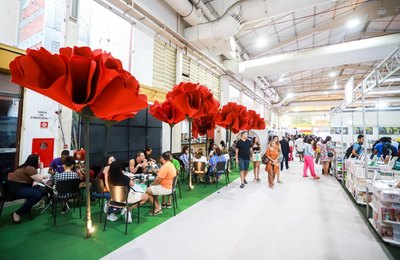 Ficção e pesquisa: colaboradores da Fapeal são autores na 11ª Bienal do Livro de Alagoas