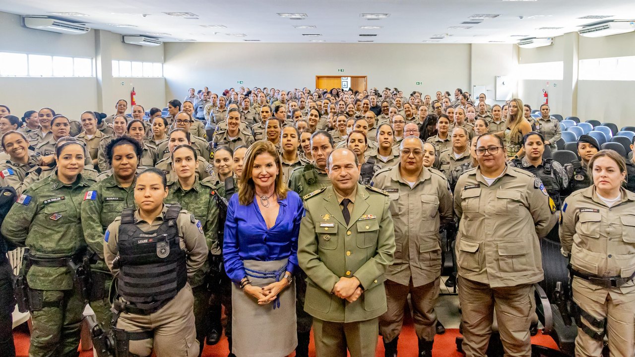 Comandante-geral da PM reúne efetivo de praças femininas para discutir demandas
