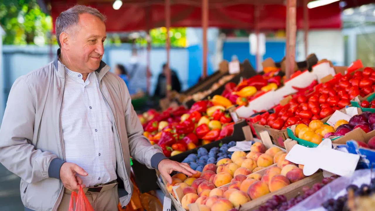 Como escolher os alimentos na feira? Veja erros para evitar na compra de frutas, verduras e legumes