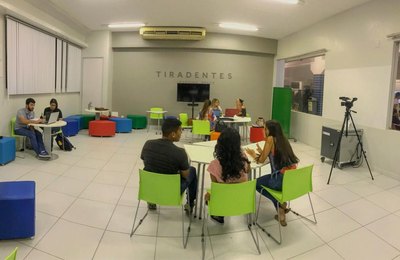 Café Intercom promove bate-papo sobre o novo perfil do profissional de Comunicação   