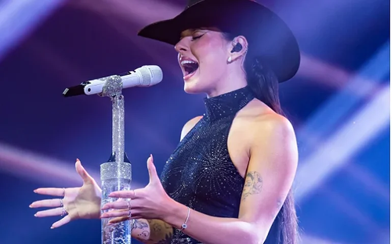 Ana Castela se apresenta no Rio com show voltado ao público jovem