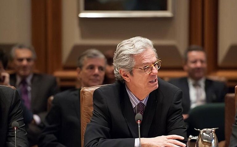 Credibilidade do SWITF derreteu, diz ex-vice-presidente do banco do BRICS