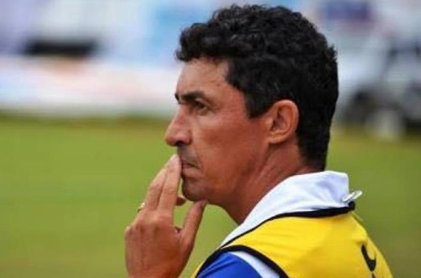 Diretoria alvinegra apresenta Betinho Nascimento como novo técnico do ASA