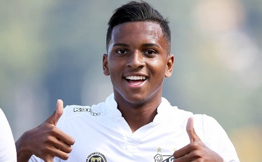 Exames descartam lesão grave, mas Rodrygo é dúvida no Santos para domingo