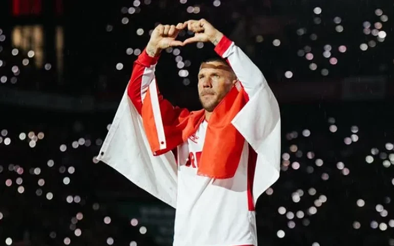 Lukas Podolski anuncia aposentadoria e se torna dono do Górnik Zabrze, clube de sua infância