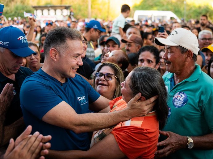 Renan Filho anuncia centro de hemodiálise durante Caravana em Santana do Mundaú