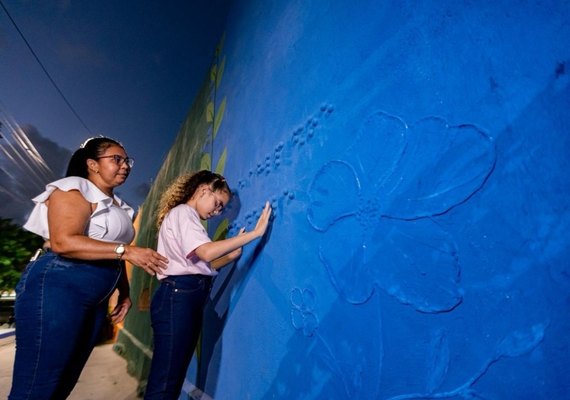 Antigo terreno abandonado vira praça com arte inclusiva no bairro Feitosa, em Maceió