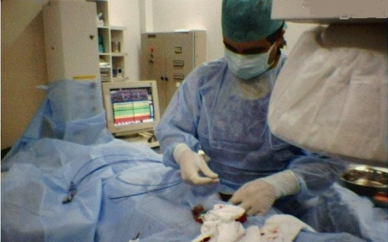 Médico do Timão explica lesões de Elias e Walter e projeta prazos