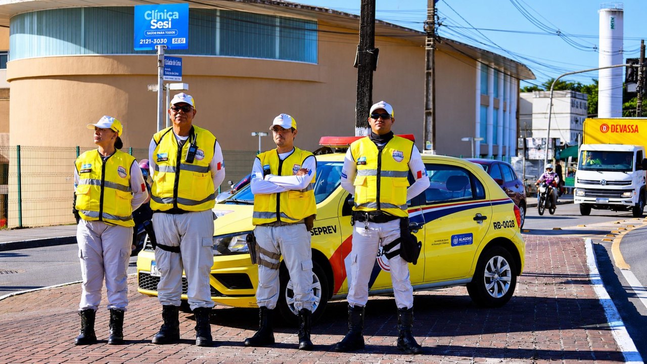 Agentes do Ronda no Bairro prendem foragido da Justiça no Antares