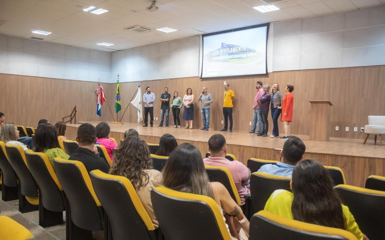 Detran capacita novos servidores para aprimorar atendimento ao público