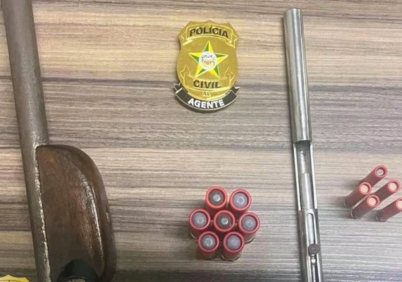 Polícia prende homem com armas, drogas e veículo adulterado