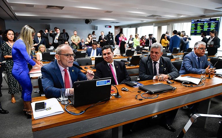 Projeto da Lei Orgânica das Polícias Militares segue para o Plenário