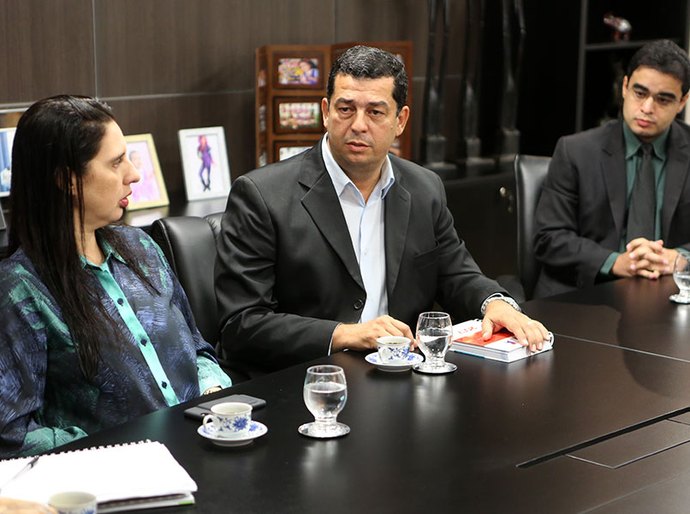 Presidente do TJ trata sobre conciliação em saúde com deputada Jó Pereira e prefeitos