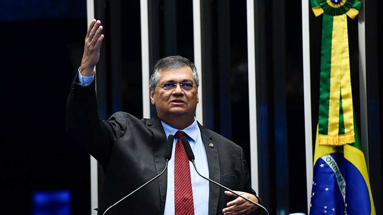 Dino convoca audiência pública para discutir se municípios podem ajuizar ações no exterior