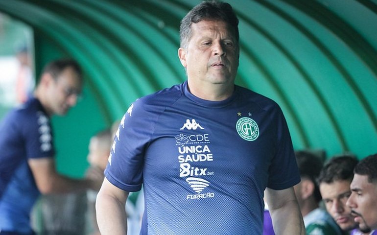 Presidente do Guarani chama arbitragem de omissa e dá respaldo ao técnico Claudinei Oliveira