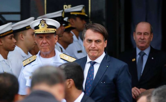 Bolsonaro durante evento no 1º Distrito Naval, no Rio de Janeiro