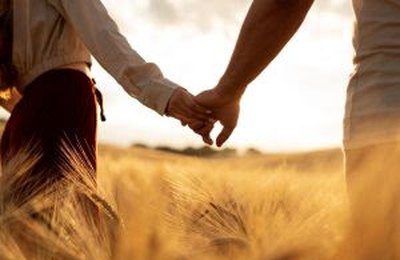 Por que você quer um romance? Estudo revela 5 motivações para se buscar o amor; saiba qual a sua