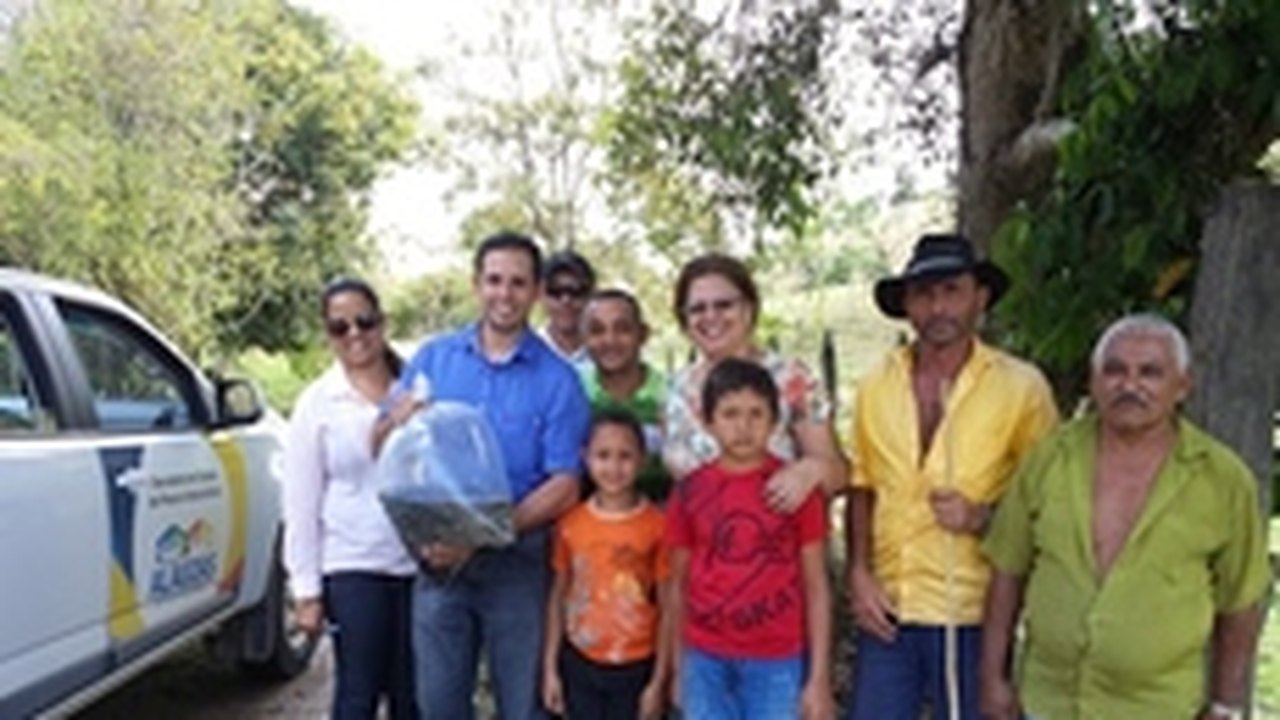 Agricultores do muncípio de Ibateguara recebem 15 mil alevinos