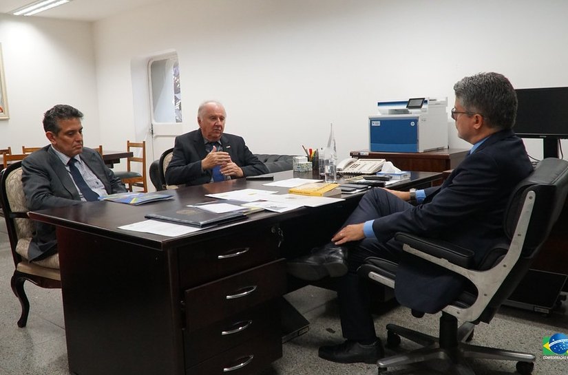 CNM pede apoio dos gestores no recolhimento de assinaturas para PEC 66/2023