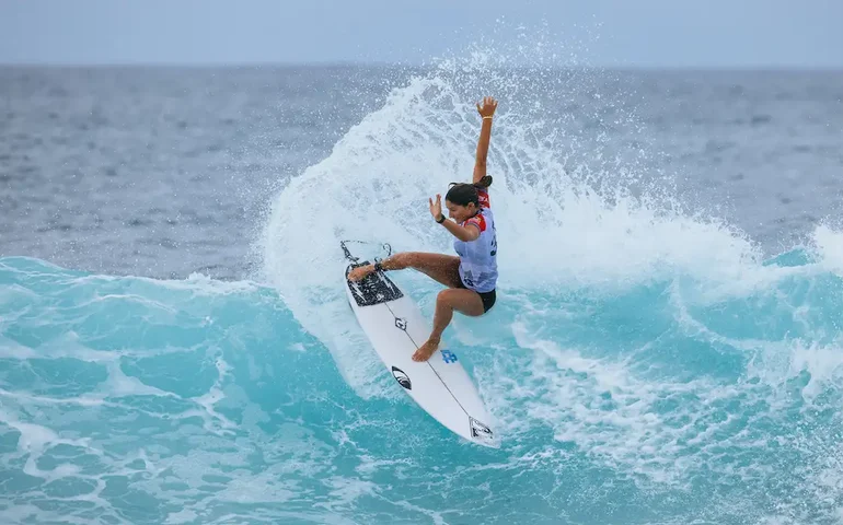 Liga Mundial de Surfe terá novo formato em 2006 e final no Havaí