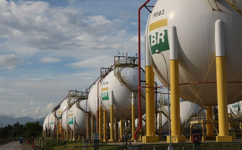 Bolívia promete rever regras de hidrocarbonetos para atrair Petrobras de volta ao país