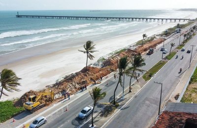 Tubulação que irá conduzir efluentes para emissário começa a ser implantada na Avenida Assis Chateaubriand