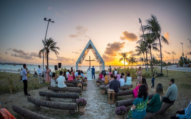 Capelinha de Jaraguá terá 116 casamentos em 2025 e se mantém entre os cenários mais desejados de Maceió