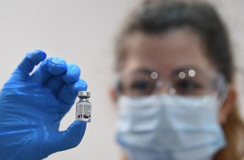 efeepa-1-vacina-covid-19-pfizer-biontech-1500-08122020123227113.jpeg / Foto: R7