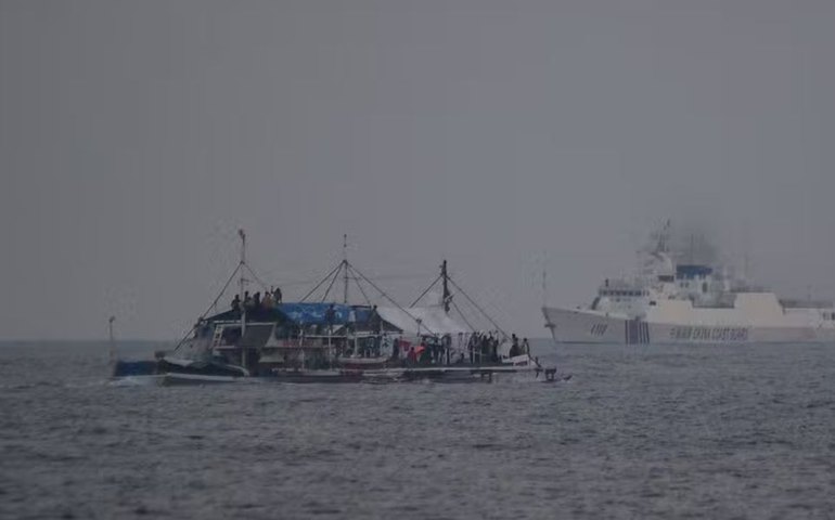 Militar das Filipinas fica gravemente ferido após colisão de navio com embarcação da China, e EUA condenam Pequim: 'irresponsável'