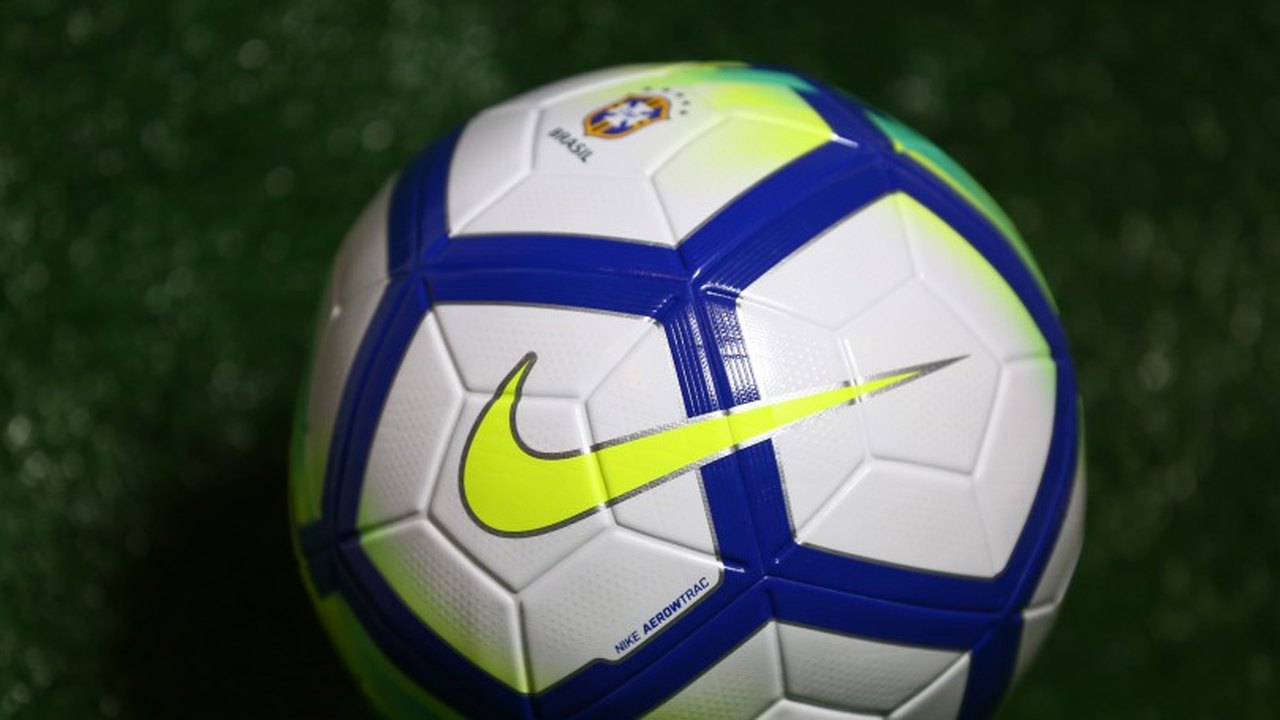 Lyon quer cancelar o fim do Campeonato Francês para evitar caos financeiro