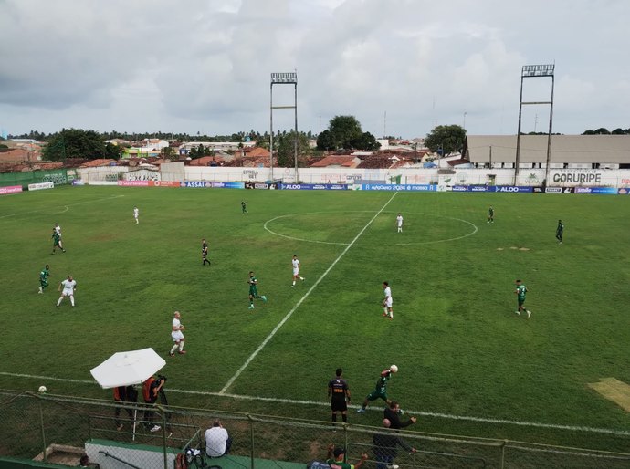 Coruripe sai na frente, mas cede empate para o Murici em jogo no Gersão