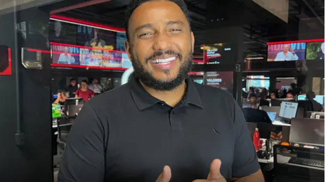 Prestes a gravar novo DVD, Eli Soares sobe dueto com Freire