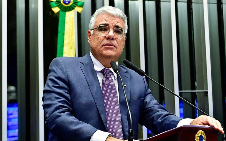 Eduardo Girão defende escolas cívico-militares