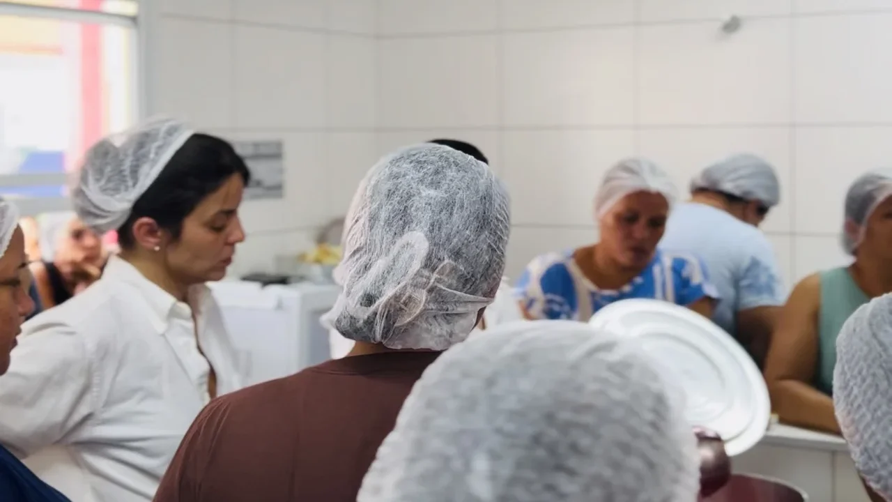 Receita apresentada em aula-show no Penedo Sabor e Jazz é incorporado ao cardápio das escolas