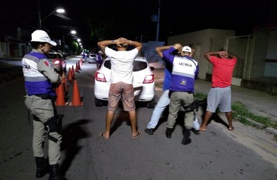 Lei Seca prende 2 por embriaguez ao volante em Maceió