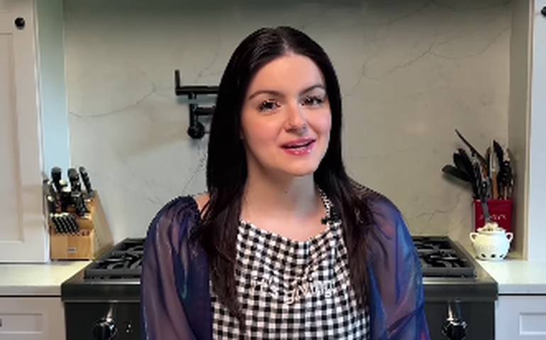 Atriz de 'Modern Family' sobre crescer em frente às câmeras: 'Entendi como é ser odiada'