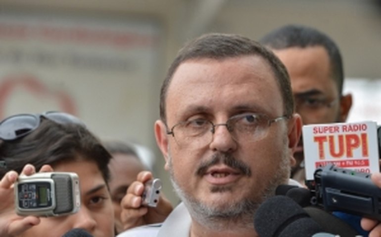 Estado de saúde de Genoino evoluiu, mas deputado ainda tem picos hipertensivos
