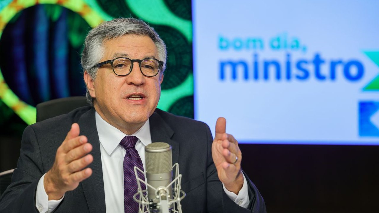 Padilha: Brasil é mediador e só fala sobre Venezuela depois das atas