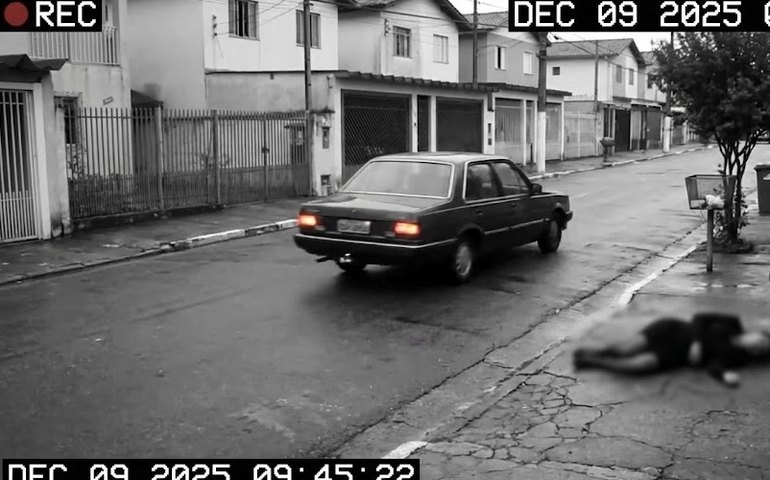 Mulher salta de carro em movimento para fugir de ex-agressor em Osasco