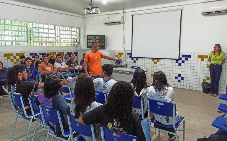 JA Alagoas promove semana de orientação com alunos de colégio no CEPA