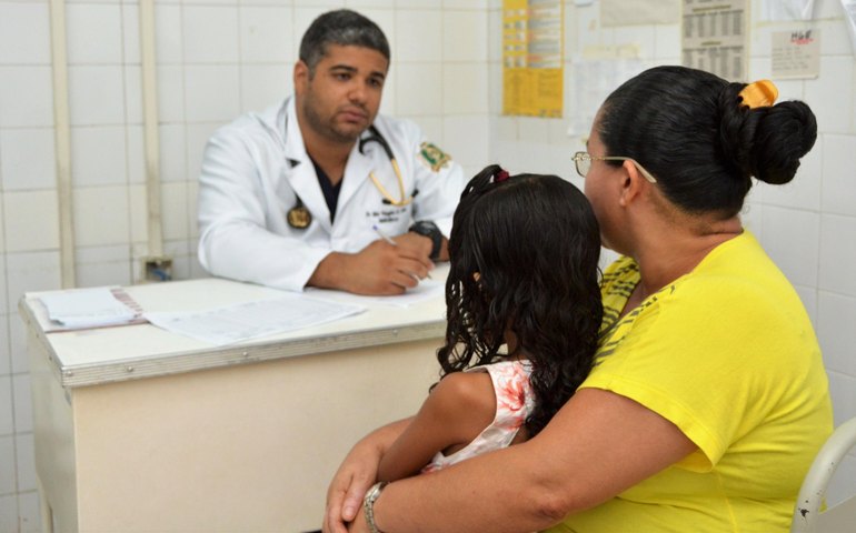 Sesau adere ao Exame Nacional de Residência para seleção de estudantes de medicina