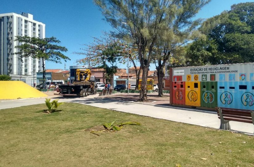 Estação de reciclagem do Farol passa a ficar na Praça da Faculdade
