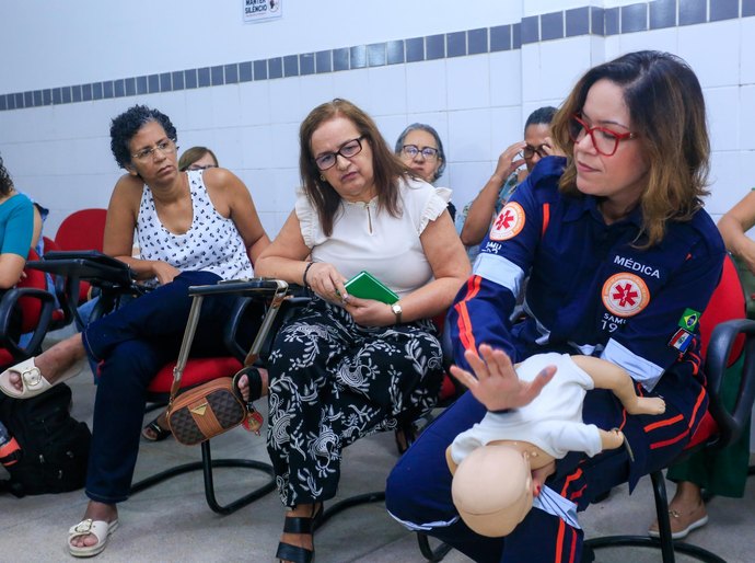 Creche Segura capacita mais de 4 mil servidores públicos em técnicas de primeiros socorros