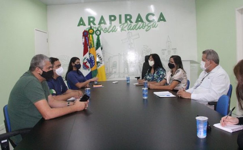 Prefeitura alinha estratégia para evitar aglomeração no Bosque das Arapiracas