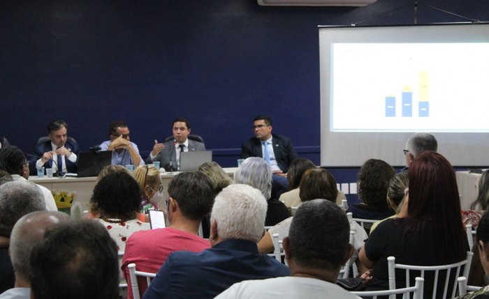 Município inicia negociação do reajuste salarial com servidores e sindicatos